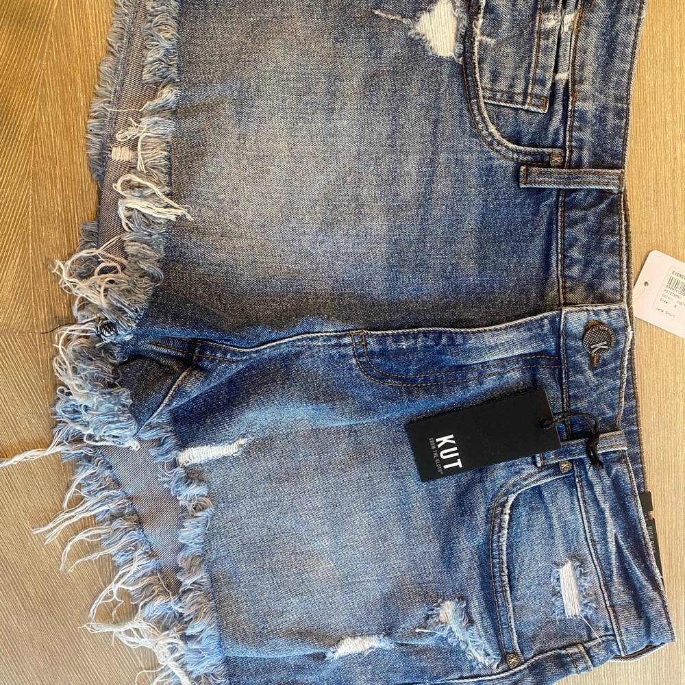 Size 8 Kut From the Kloth High Rise Jane Short